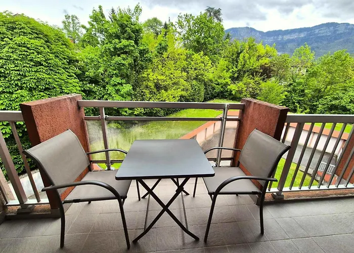 Le Saint Charles A - Idealement Bien Situe A 50 M Des Thermes Chevalley ! Mae-1223