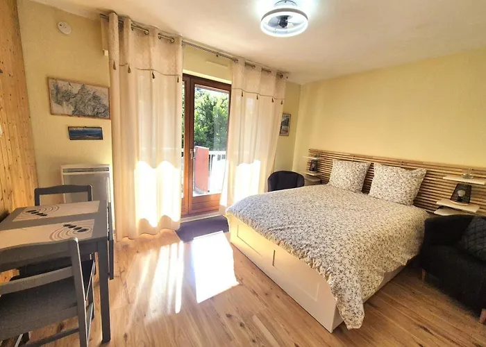 Le Saint Charles A - Idealement Bien Situe A 50 M Des Thermes Chevalley ! Mae-1223 *